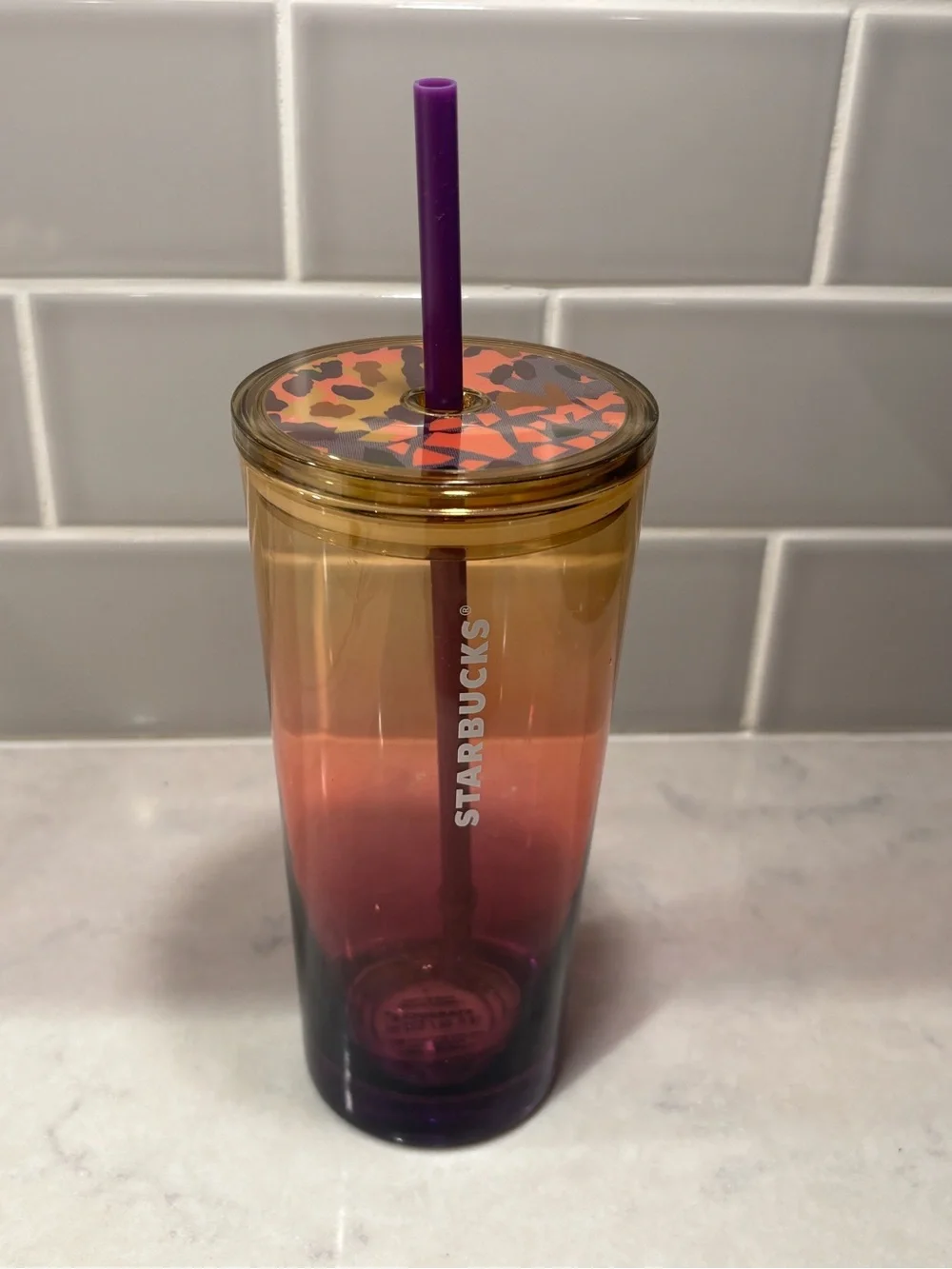 Starbucks 2021 Sunset Ombre 18 oz glass Cup with Leopard Lid and Purple straw